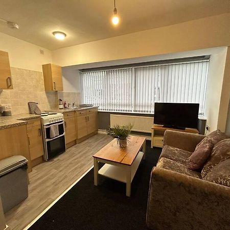 Two Bedroom Apartment Room 18 Стоктон-он-Тіз Екстер'єр фото