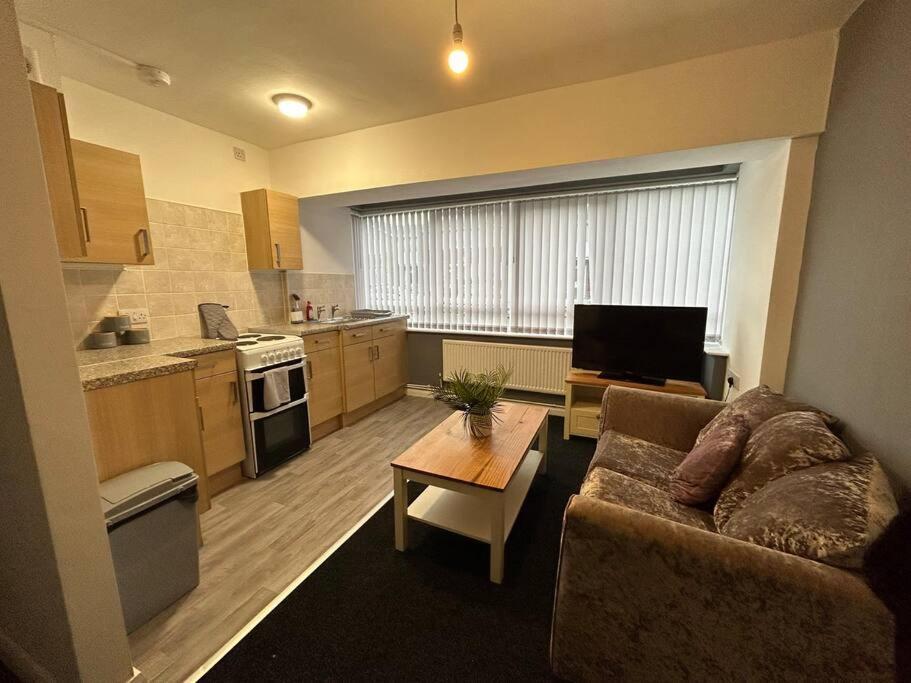 Two Bedroom Apartment Room 18 Стоктон-он-Тіз Екстер'єр фото